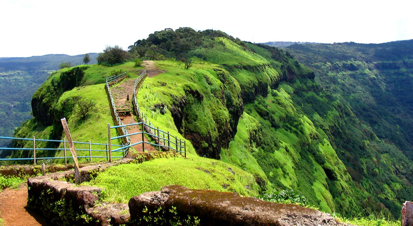 Relaxing Holiday In The Lap Of Nature While Enjoying A Stay At The Hotels In Mahabaleshwar