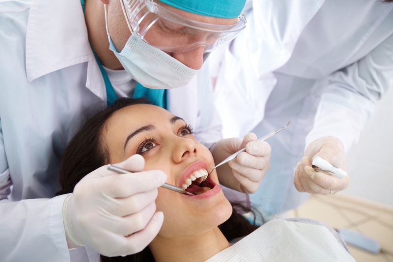 Factors To Consider When Looking For An Emergency Dentist